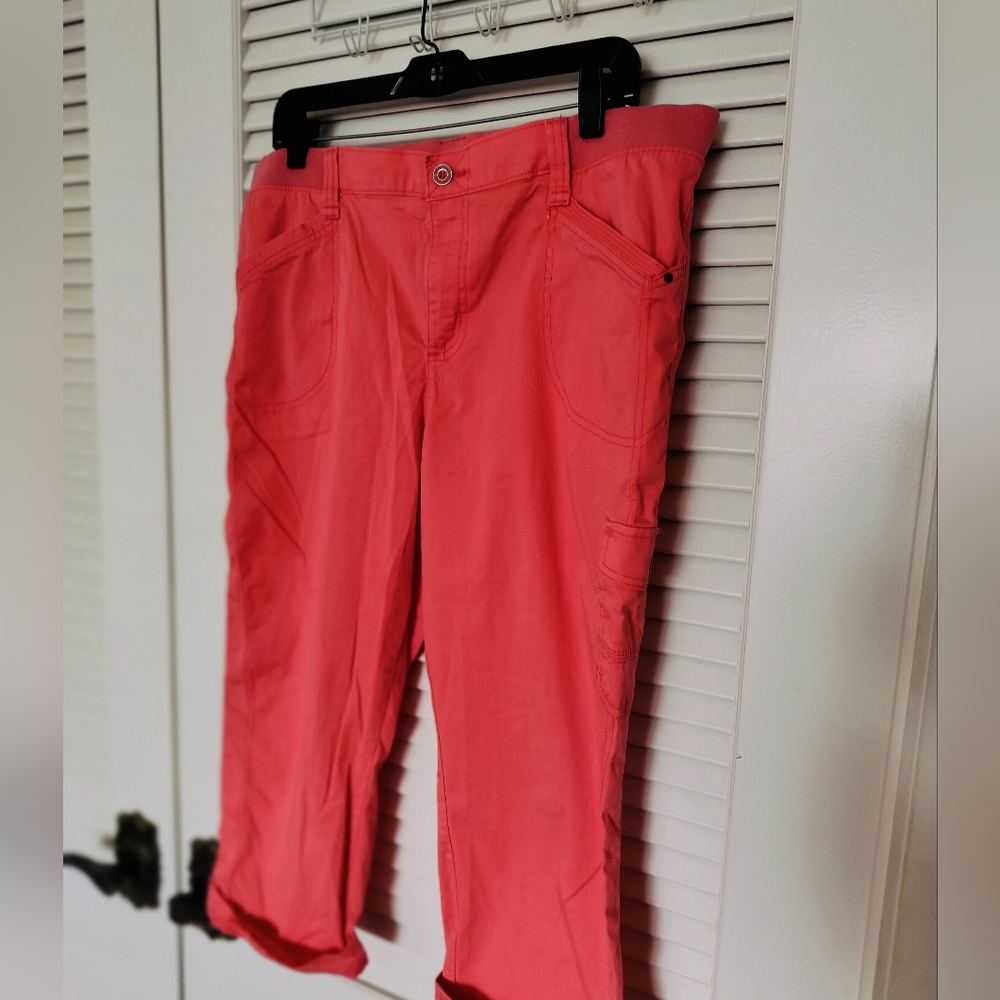 Lee Relaxed Fit Mid-Rise Cargo Capri Pants Size 16 Coral Orange